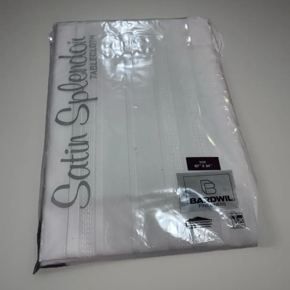 New Old Stock Vgt Bardwil Linens Carefree Oblong 60x84 Ivory Tablecloth White